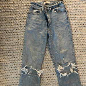 Abercrombie & Fitch Light Wash Ripped Jeans - Size 2 Regular
